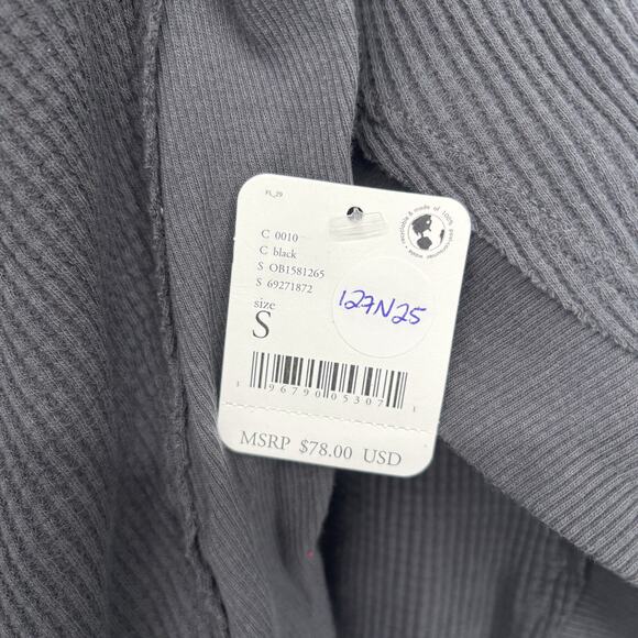 Free People Women's Santa Clara V-Neck Pullover Thermal Top Black Small NWT - Picture 6 of 6